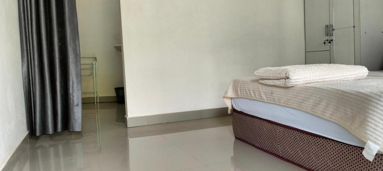 Sakila Homestay Kuta  Zewnętrze zdjęcie