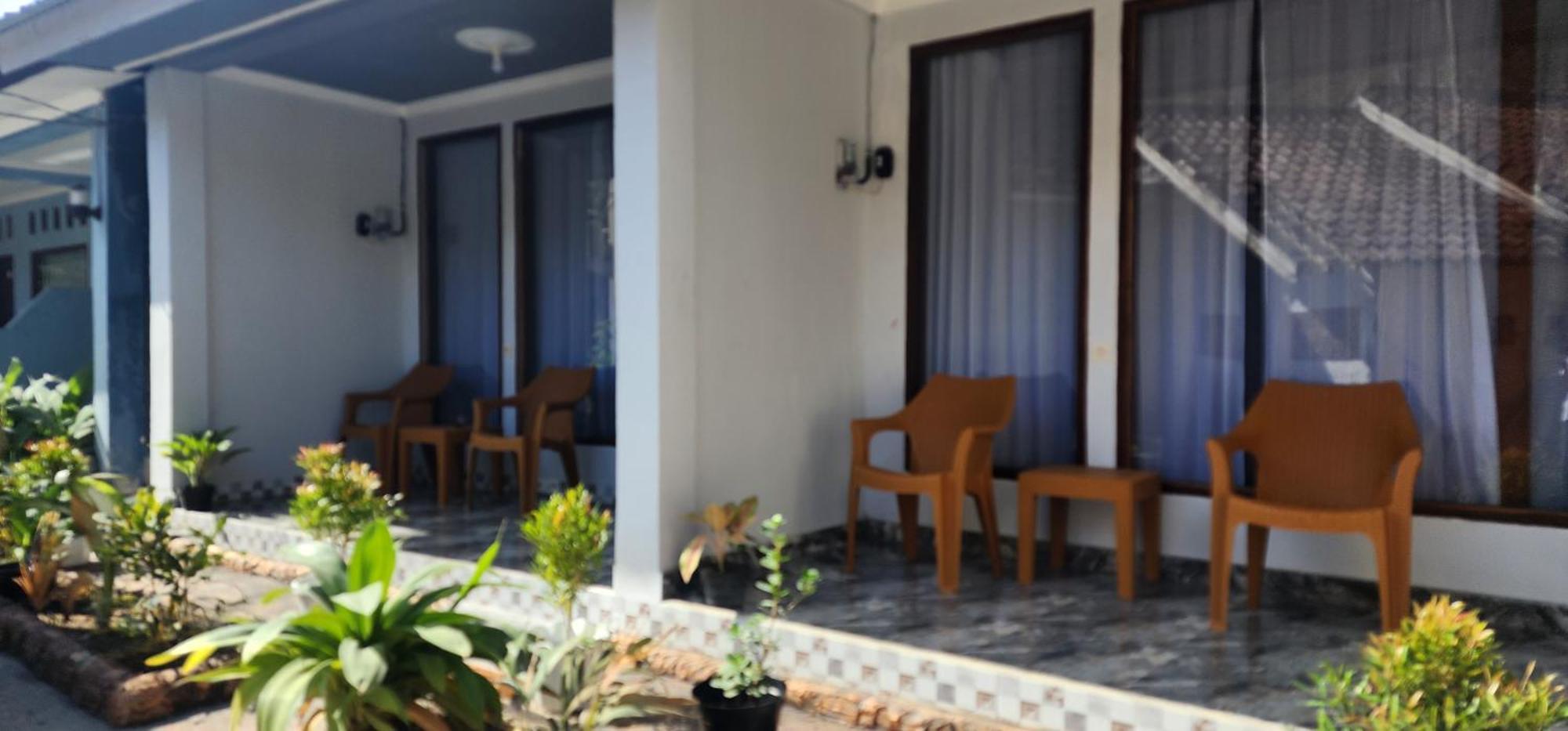 Sakila Homestay Kuta  Zewnętrze zdjęcie