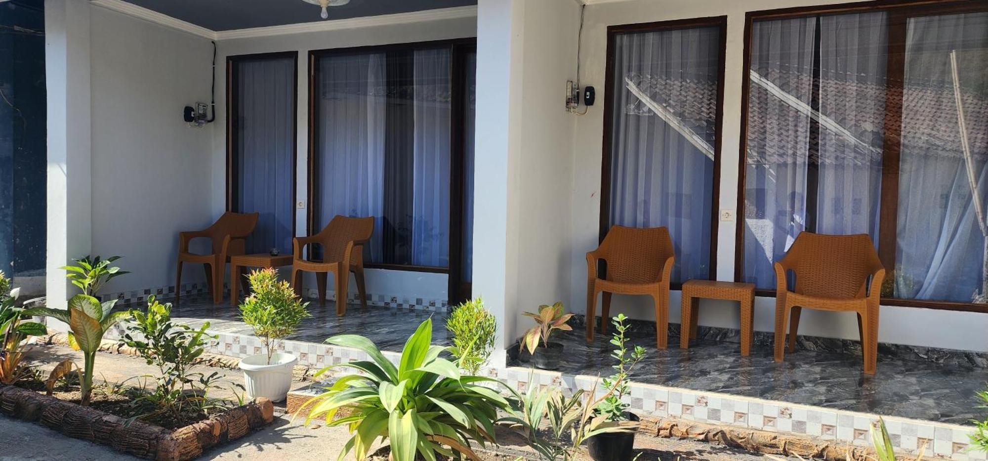 Sakila Homestay Kuta  Zewnętrze zdjęcie